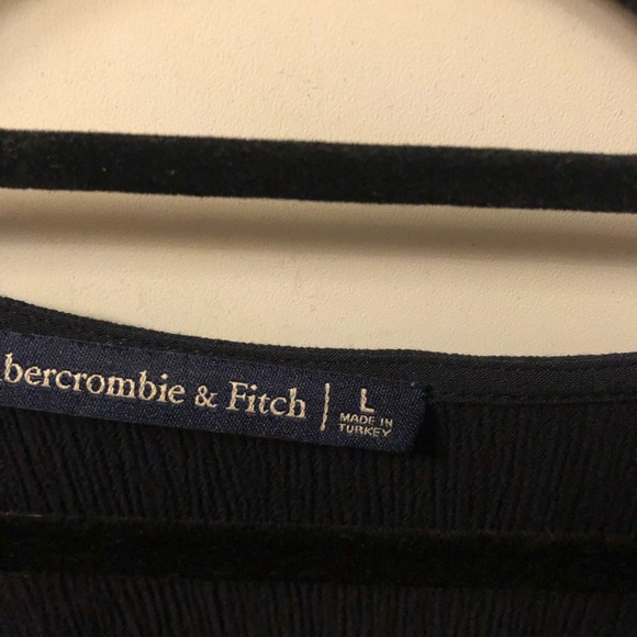 Abercrombie top - Picture 3 of 4